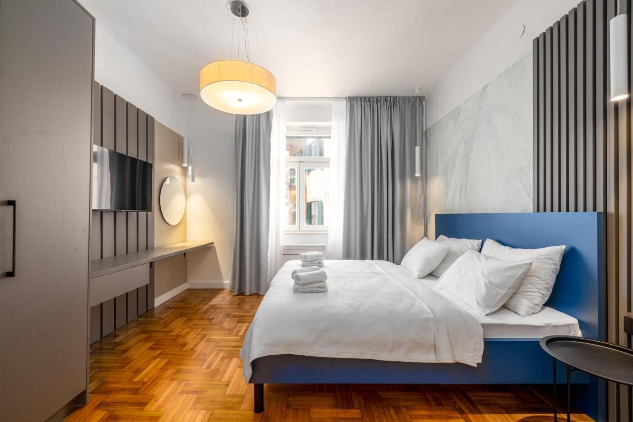 Frankovich Apartment Split