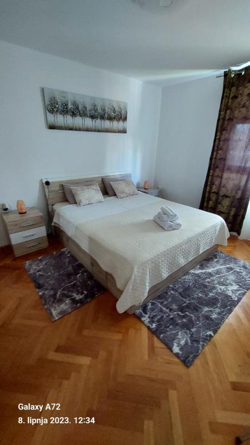 New Emda U Centru Splita Apartamento