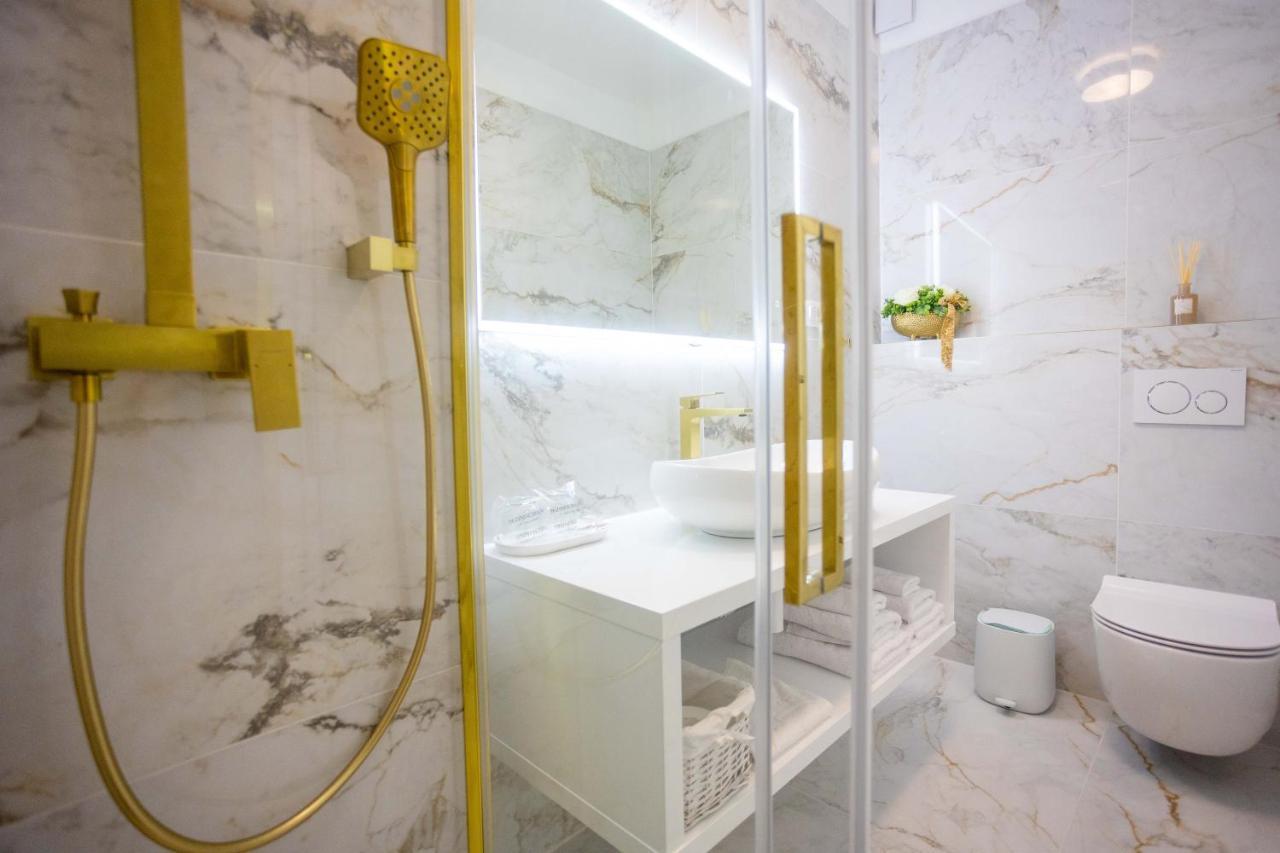 And Style Luxury 2 Bed & Breakfast 4*