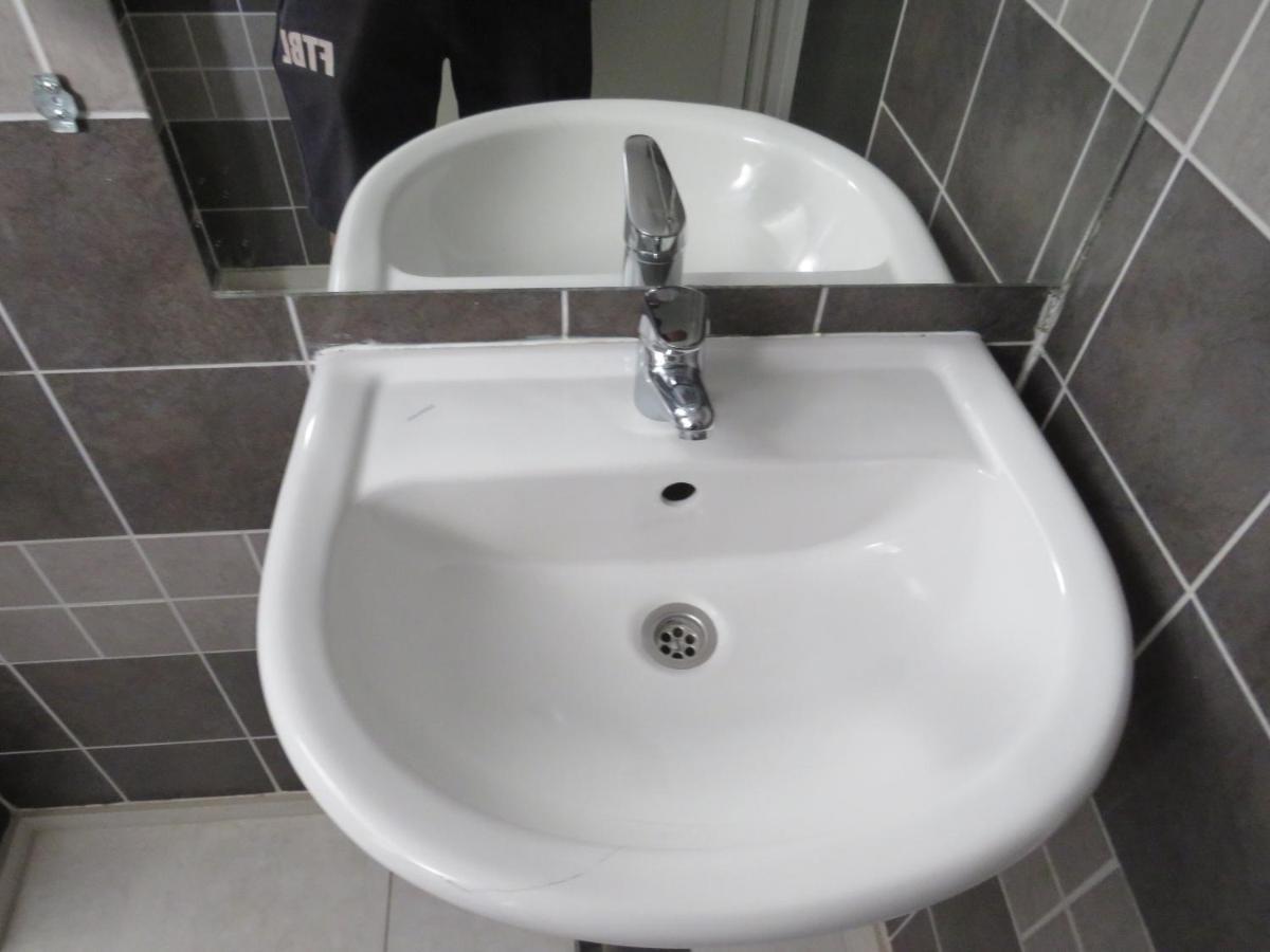 11 Apartman *