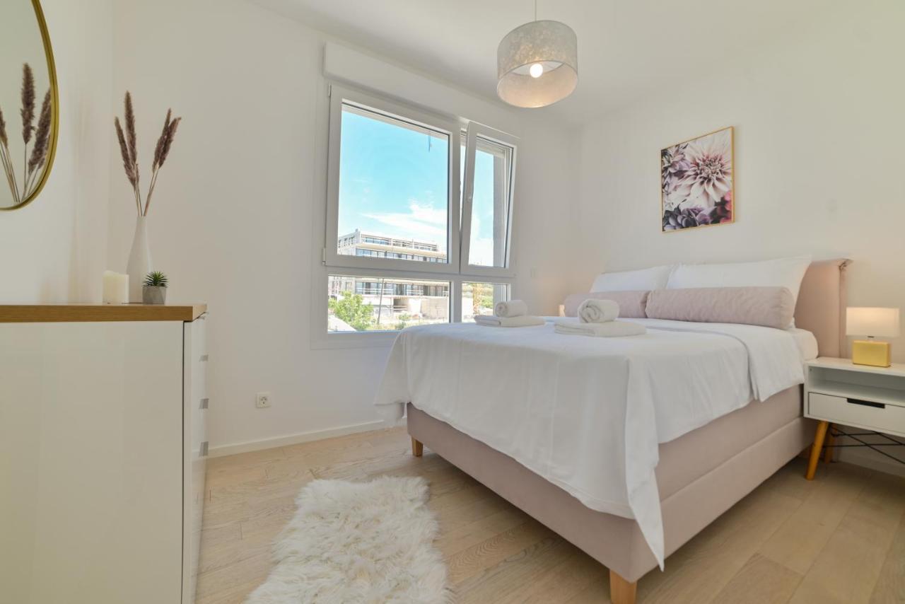 Jolie Apartman *