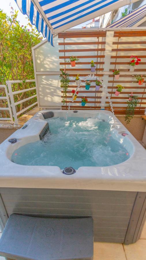 Appartement New Delux Garden With Hotube **** Split