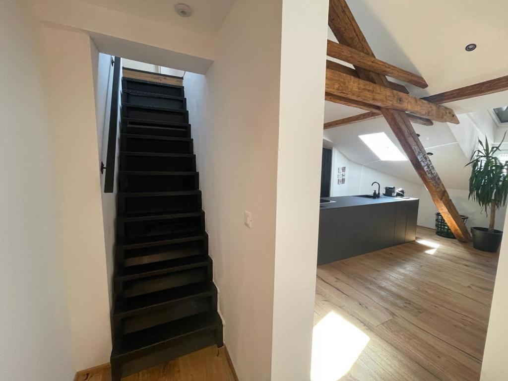 Rooftop Loft * Split