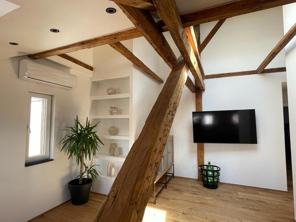 Rooftop Loft *