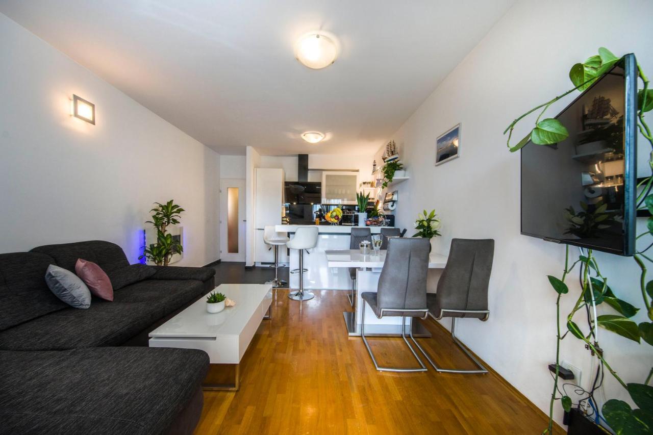 Summer Dreams Apartment