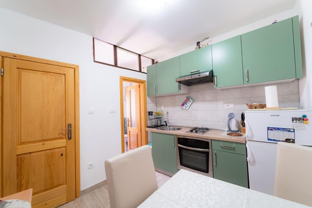 Charming In Old Town Apartment
