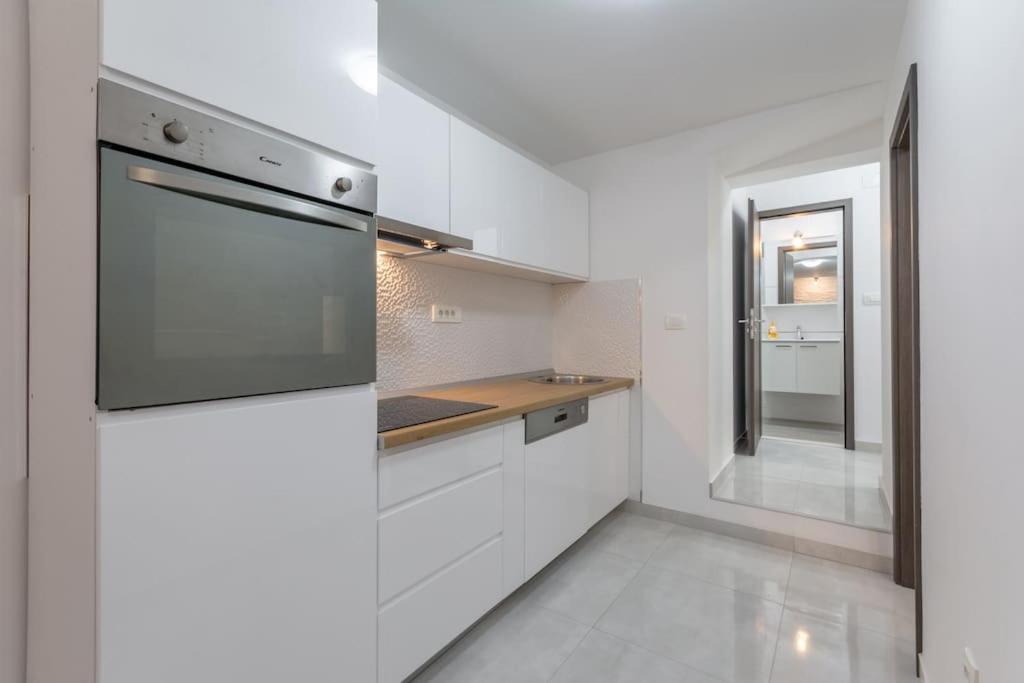 3m - One Bedroom