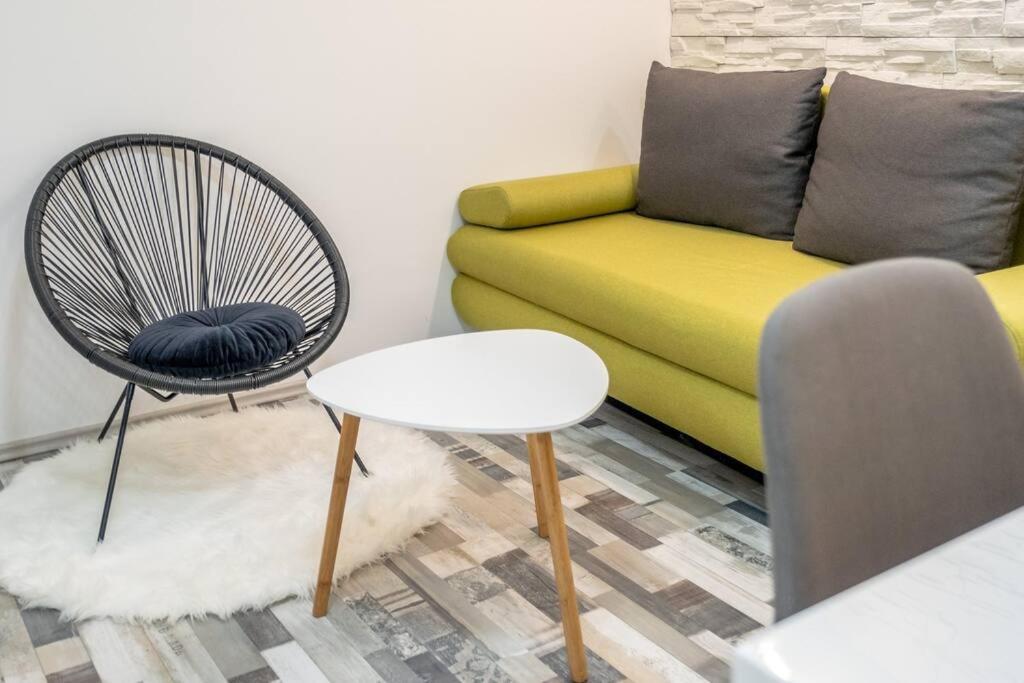 3m - One Bedroom Apartment