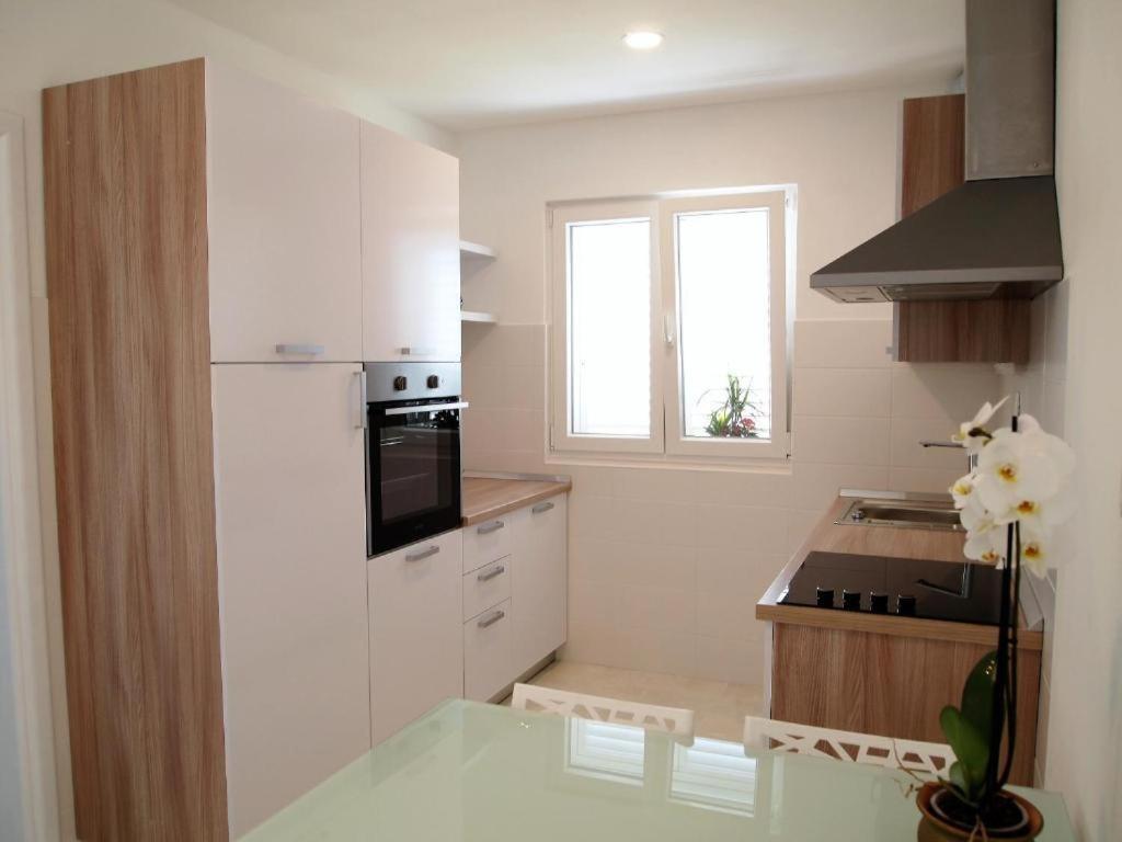Apartman Black&white, Own Parking *