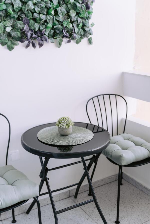 Greenview Apartment Split
