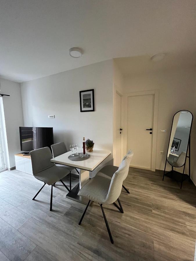 Apartment Ante's