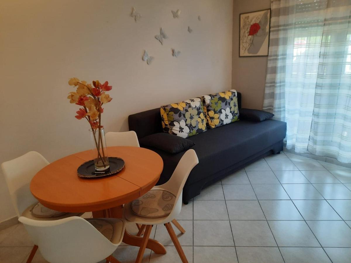 Tina Apartment *