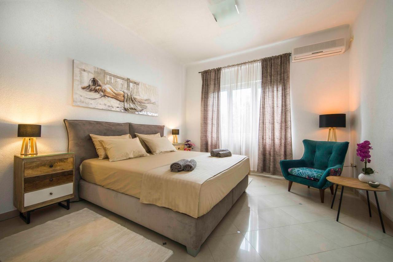 Apartment Alice Central Luxe Split