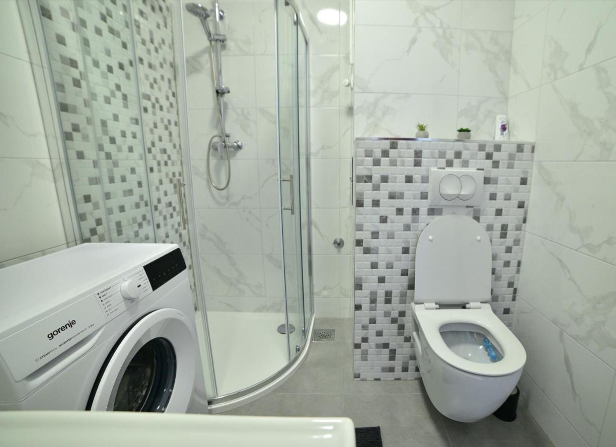 New And Modern Baroni Apartment *