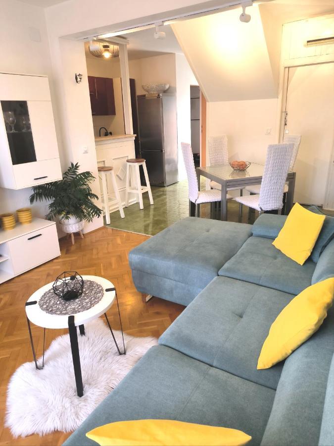 View Apartment *