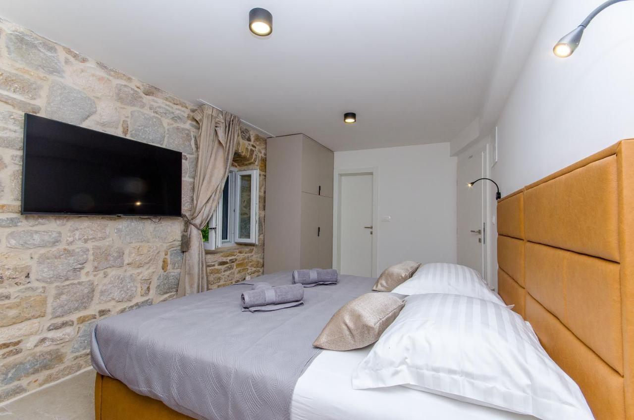 Rio Luxury Split