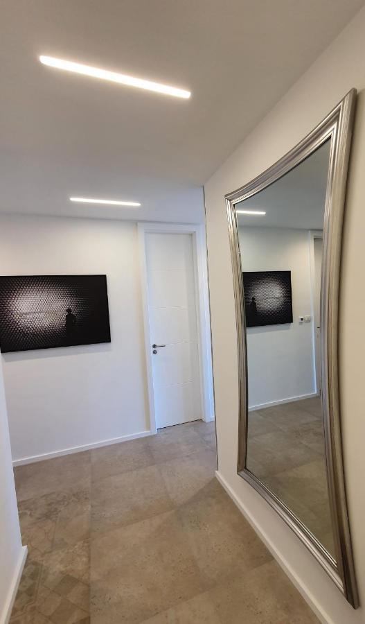 Bob Luxury Design & Sea View Apartman