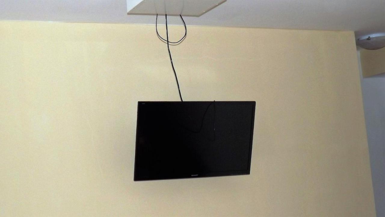 11 Apartman *