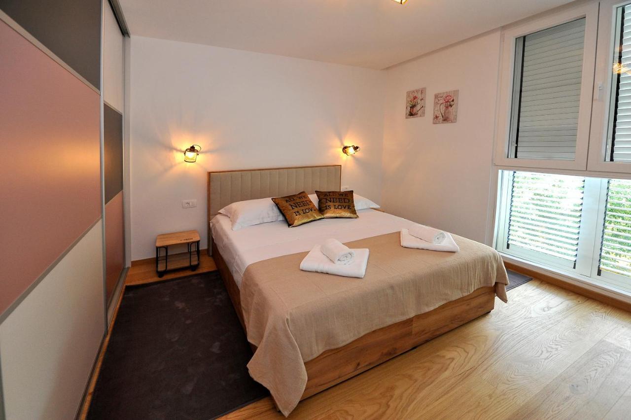 Apartment Carruba