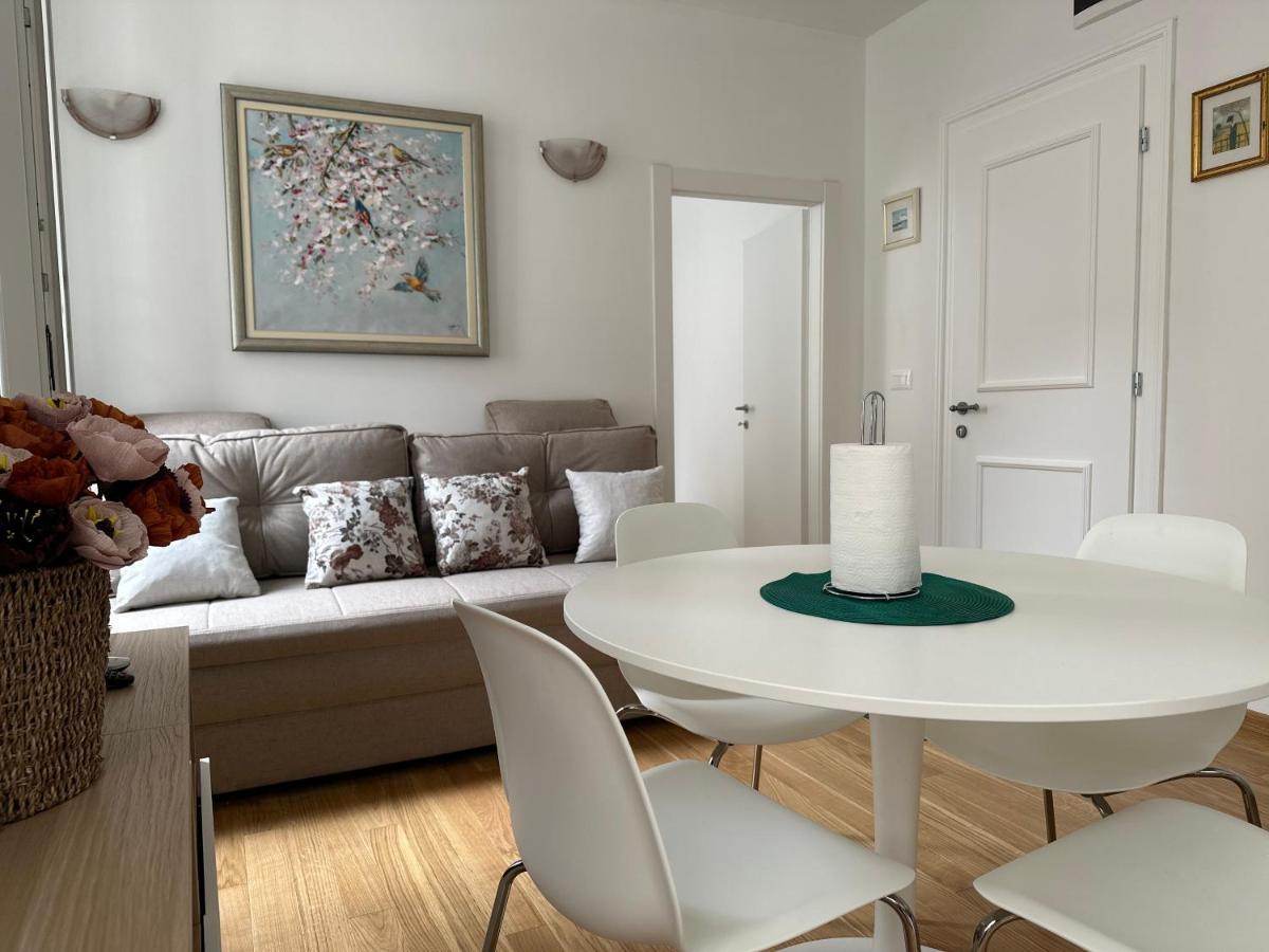 Old Town Apolon Luxury Apartment Split