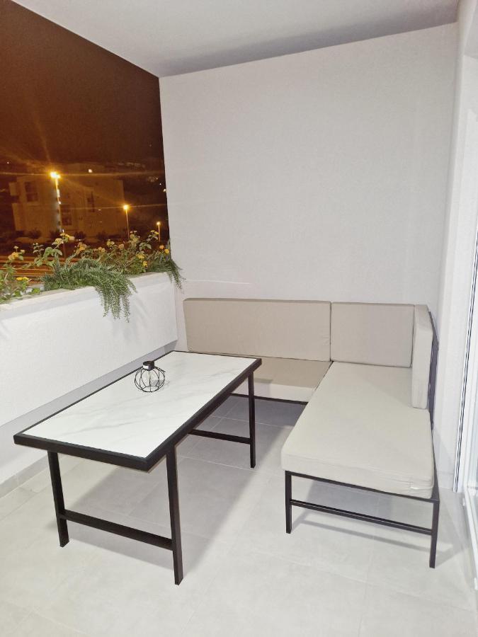Apartment Mare With Terrace