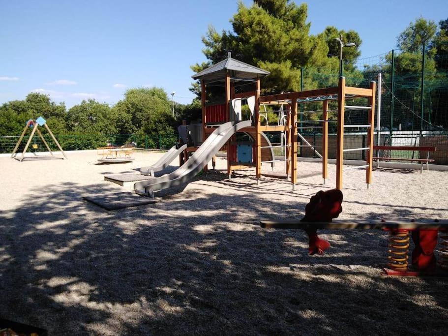Emaus Garden - Center & 2 Bth Apartman *