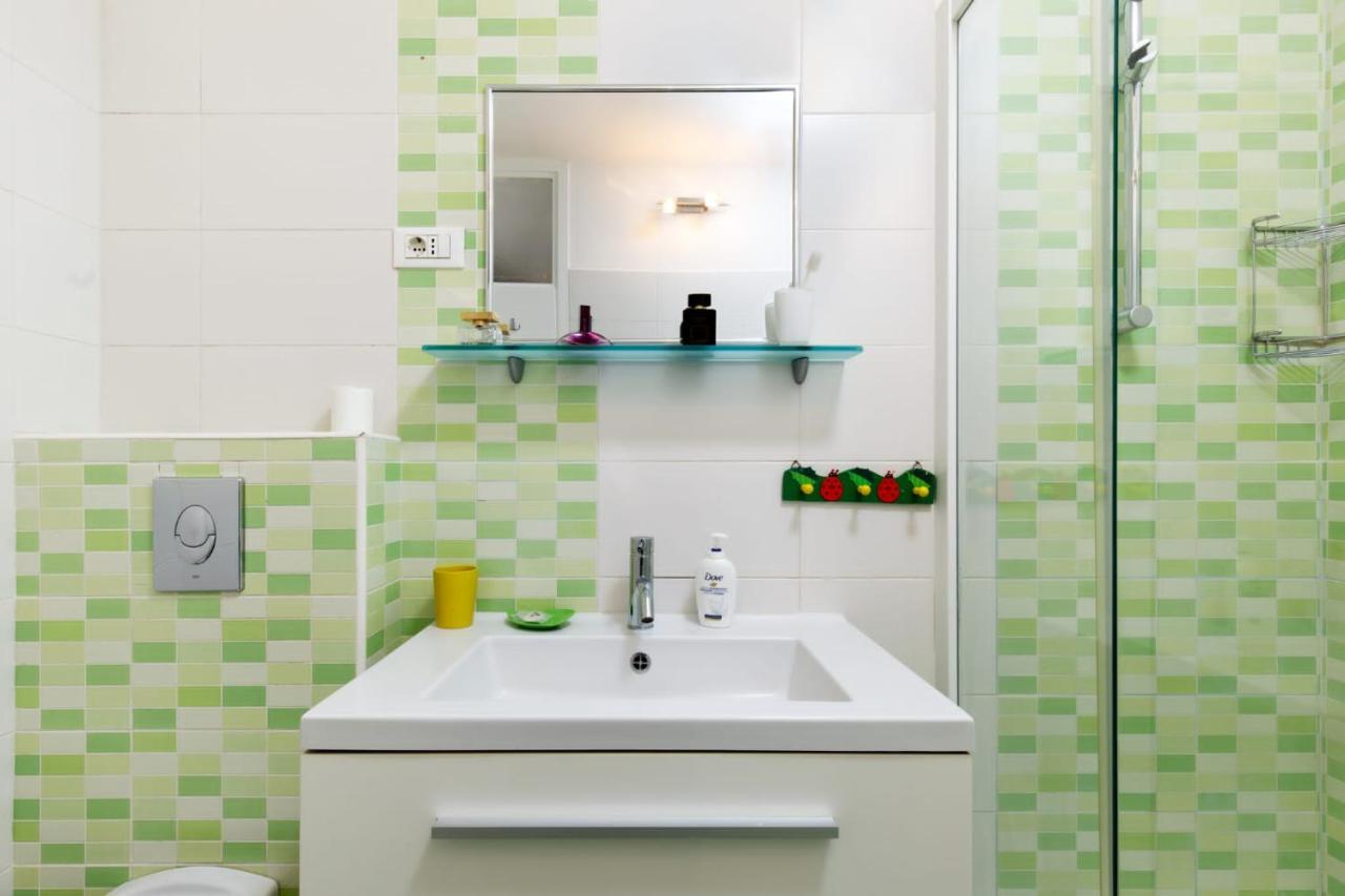 Sunny Side Up Apartment *