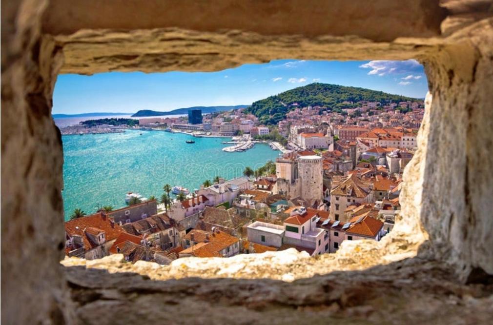 Center Lucia * Split