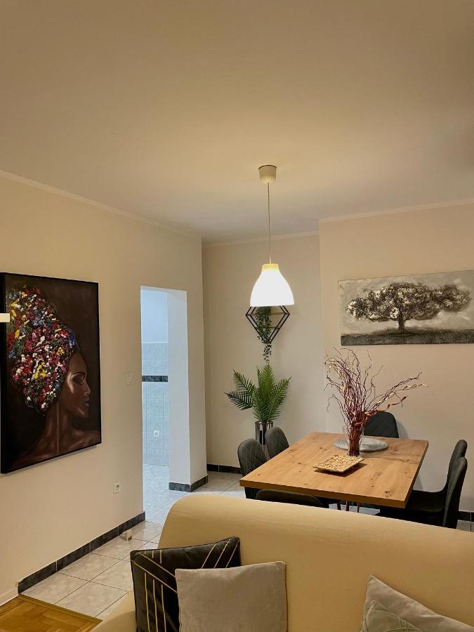 Zenta Appartement *