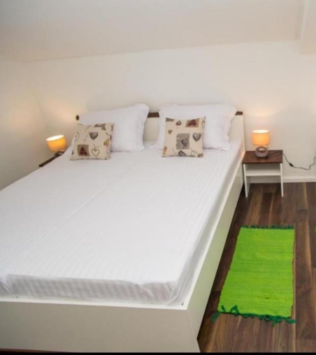 R&e Apartment *