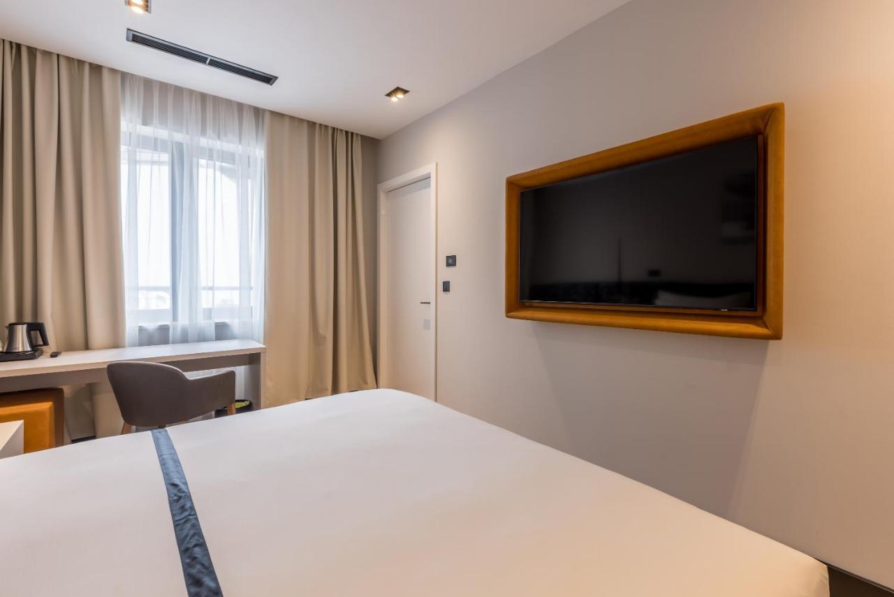 Cora Hotel 4*