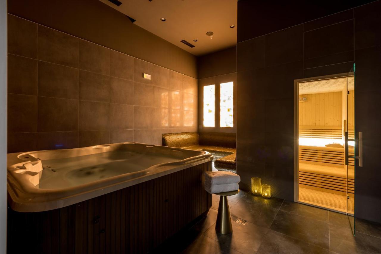 Cora Hotel 4*
