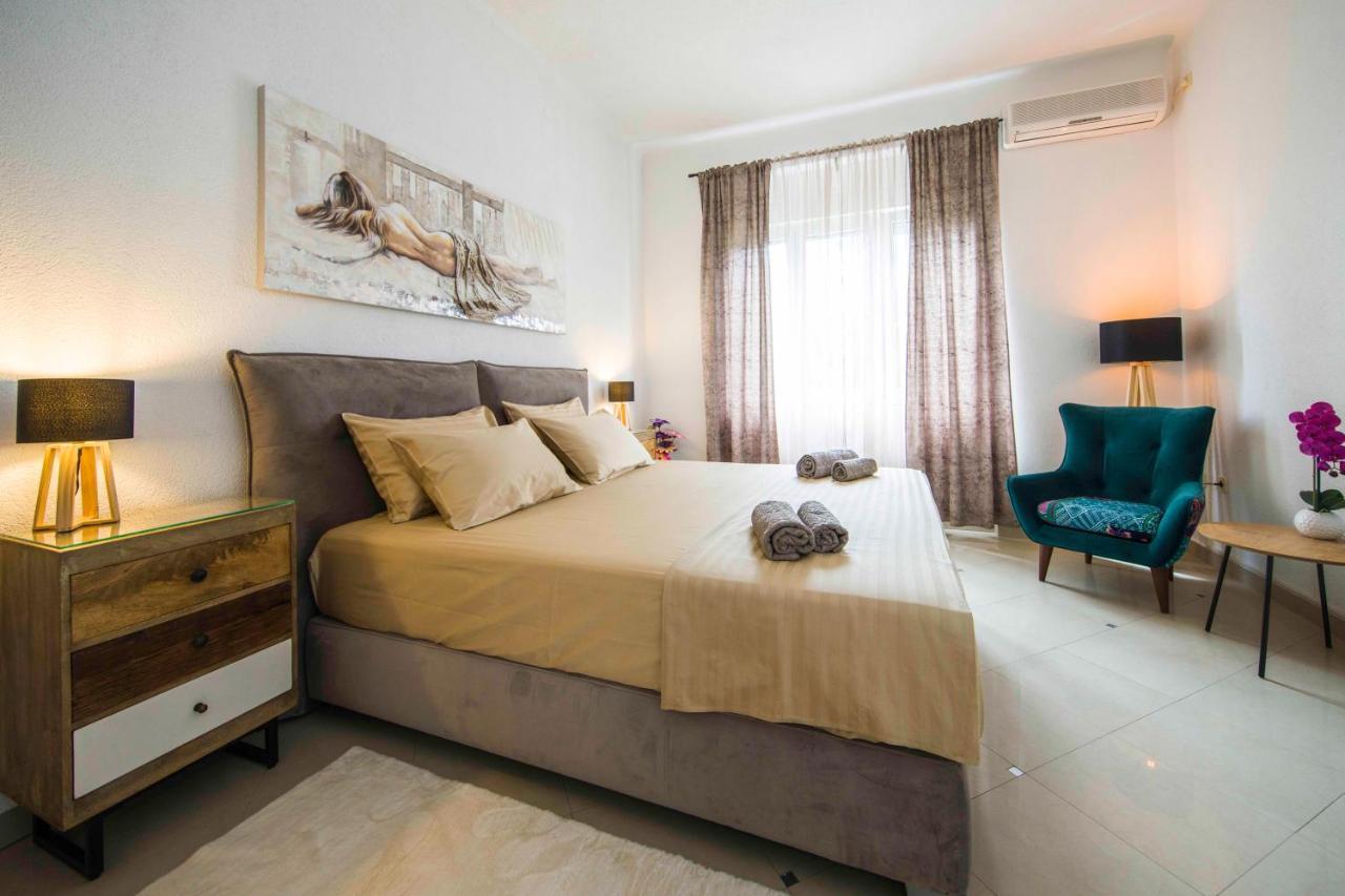 Apartment Alice Central Luxe Apartment