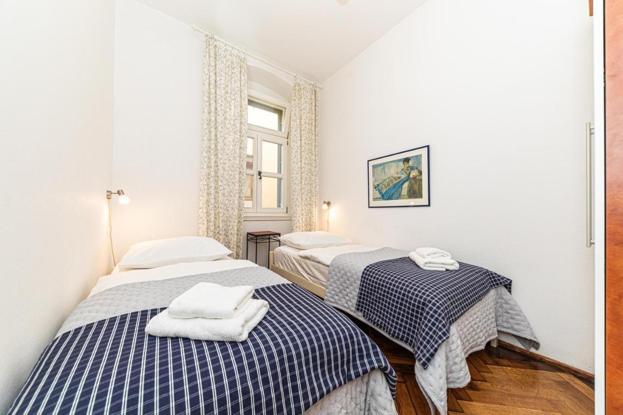 Within Ancient Walls Apartment Split
