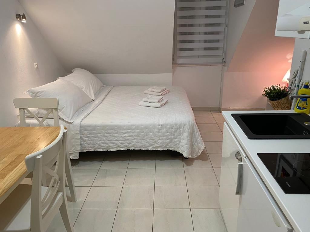 Private In Diocletians Palace Apartamento *