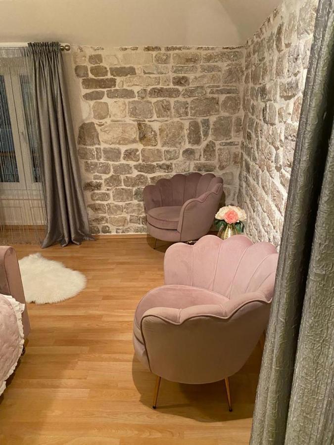 Private In Diocletians Palace Apartamento *