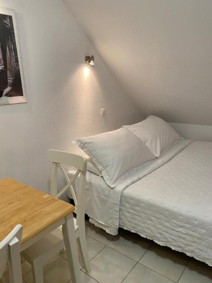 Private In Diocletians Palace Split