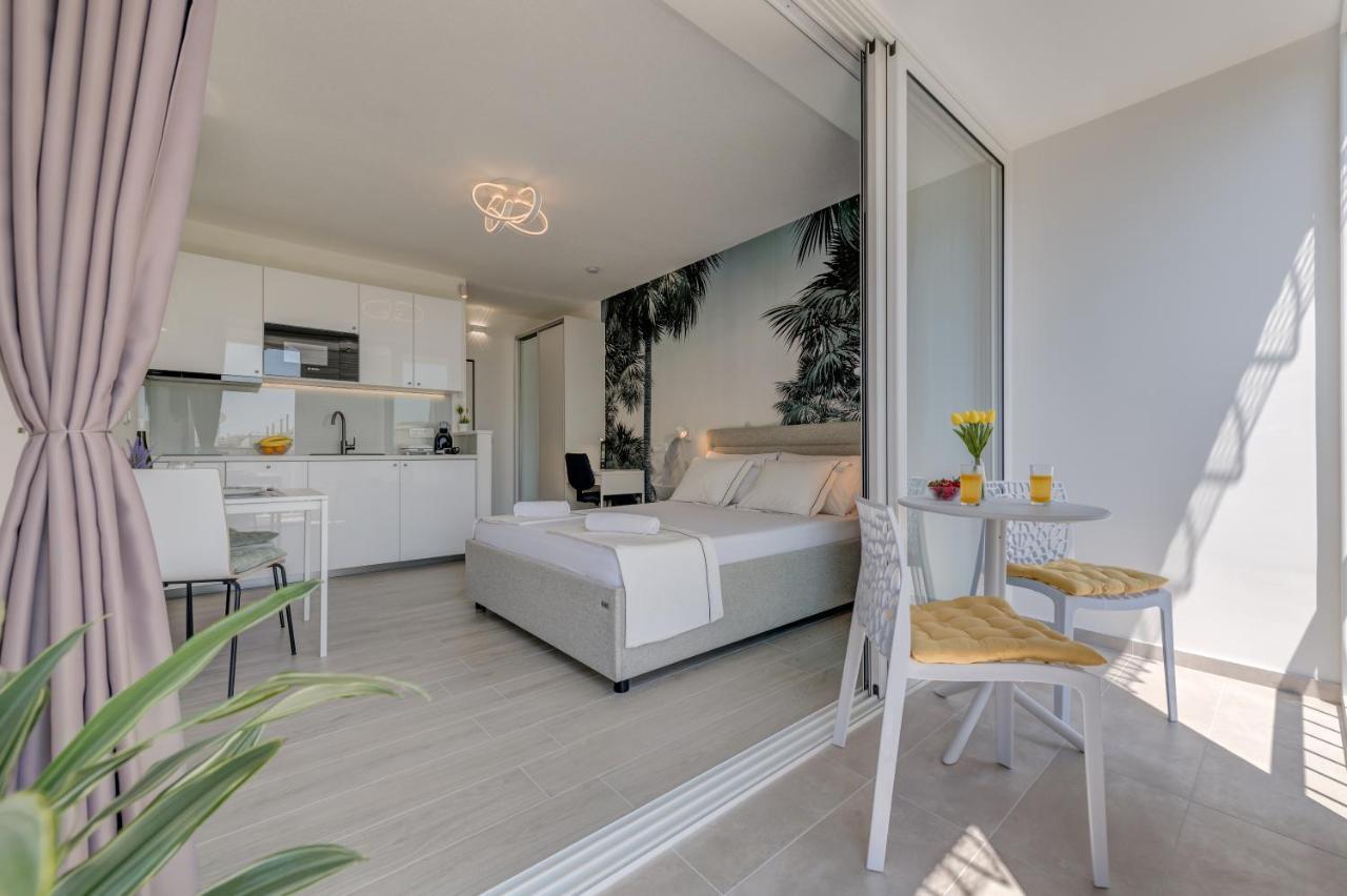 New Sunny With Balcony, Center * Split