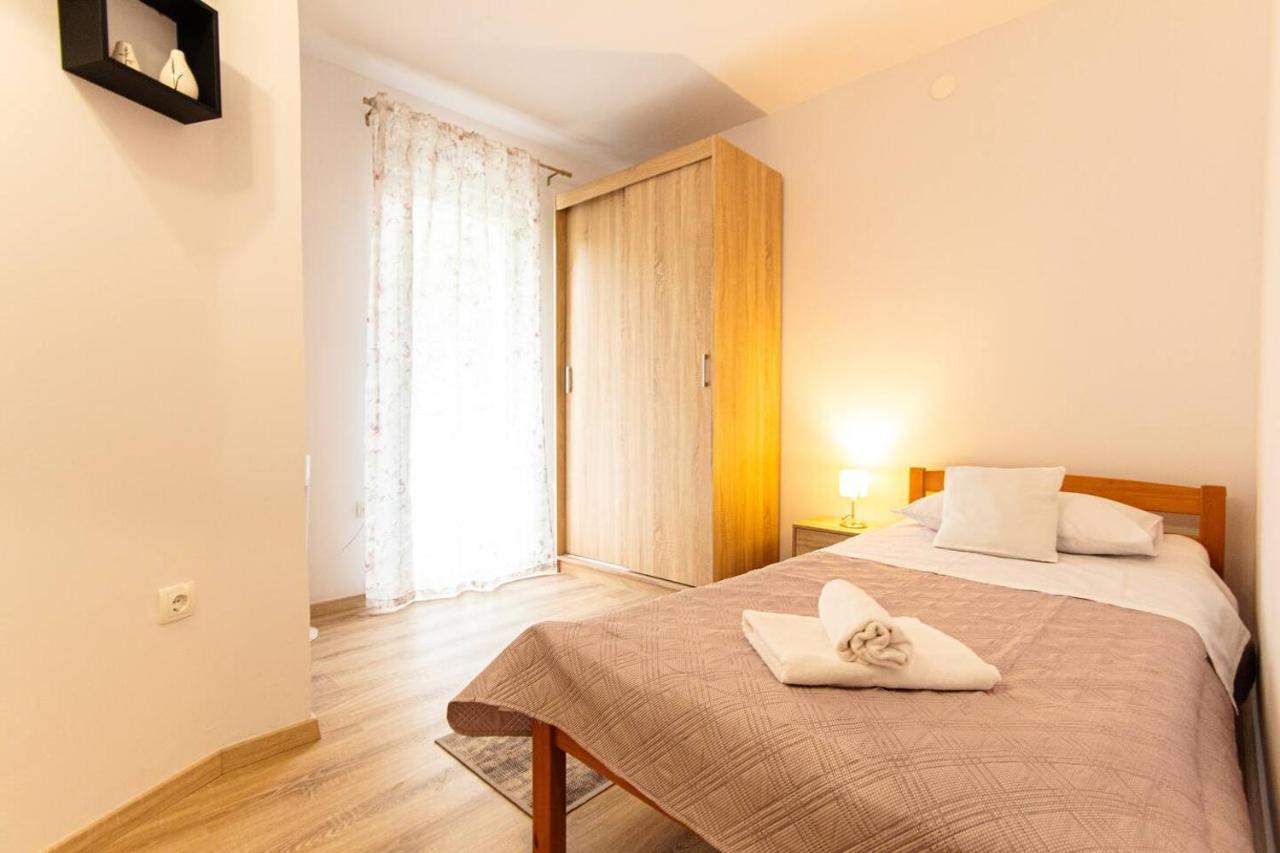 Apartment Large Stylish 3 Bedroom Nancy For 5 People *
