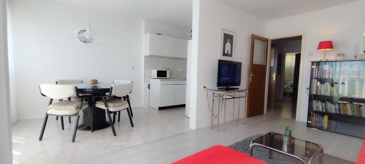 La Stella Apartment *