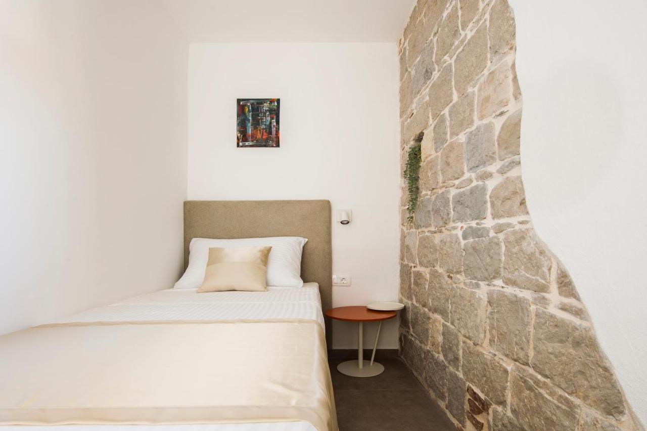 Memento - In The Heart Of Old Town Apartman