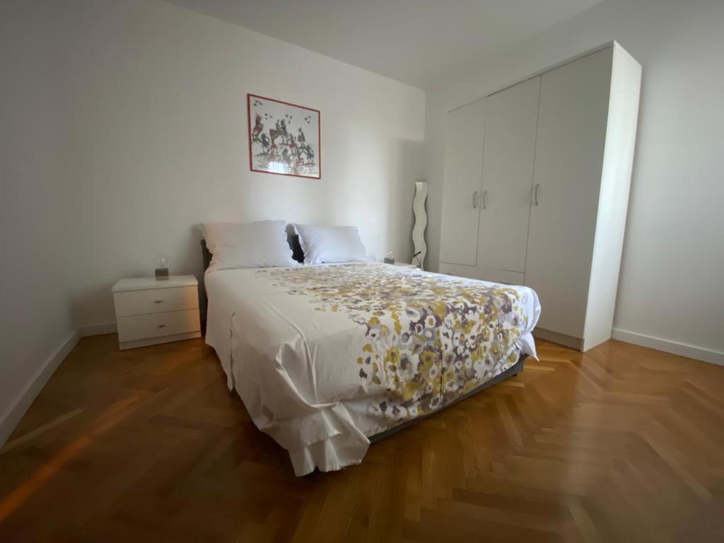 2 Bedroom Apartment/parking/market