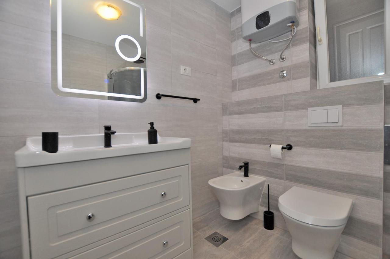 Luxury Tanja , Bacvice *