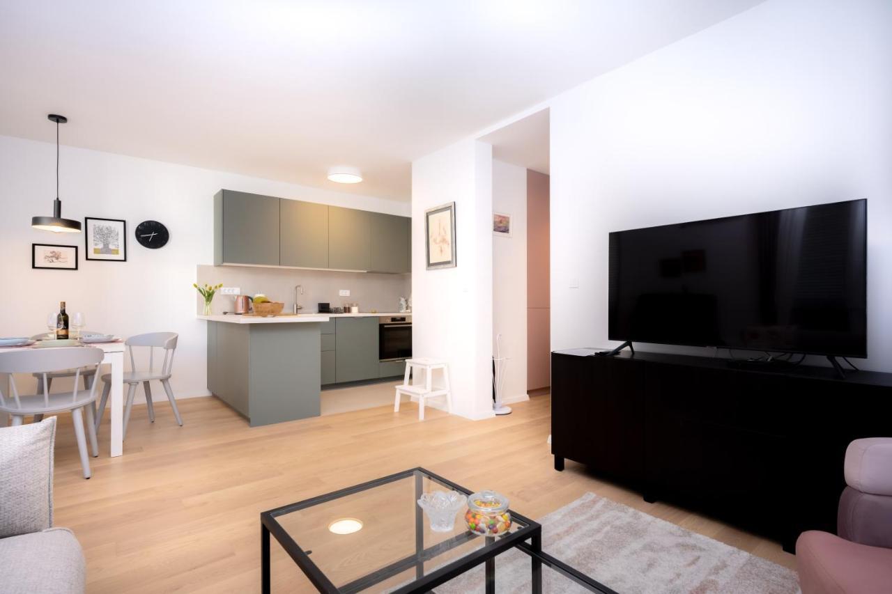 Apartamento Billie With Balcony Split