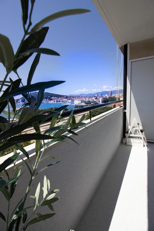 Sea La Vie Centre Apartment
