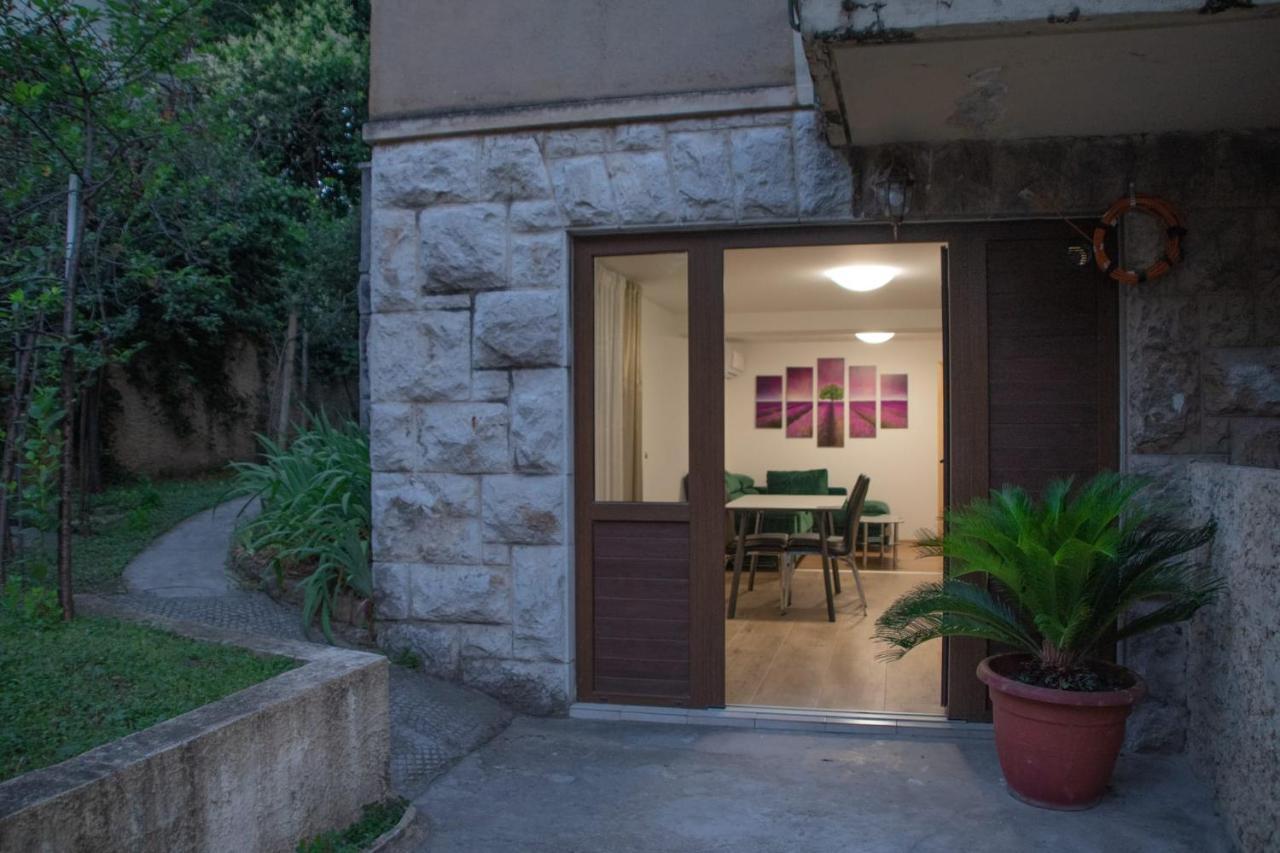 Cosy Charming Near The Palace