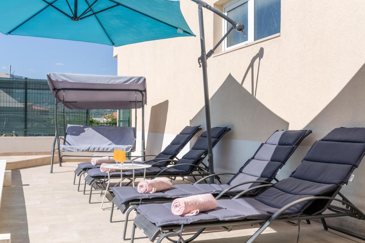Apartment Renata + Private Swimming Pool In *