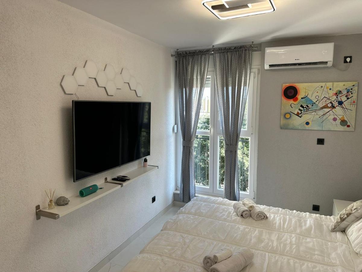 Apartment Cloud9