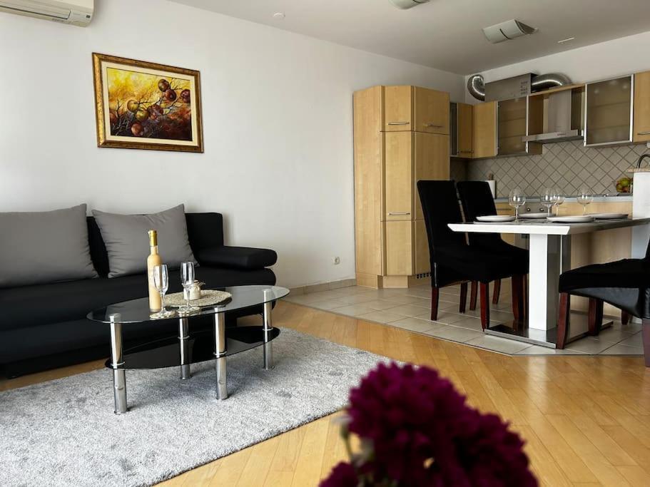 Sea View Apartment Split