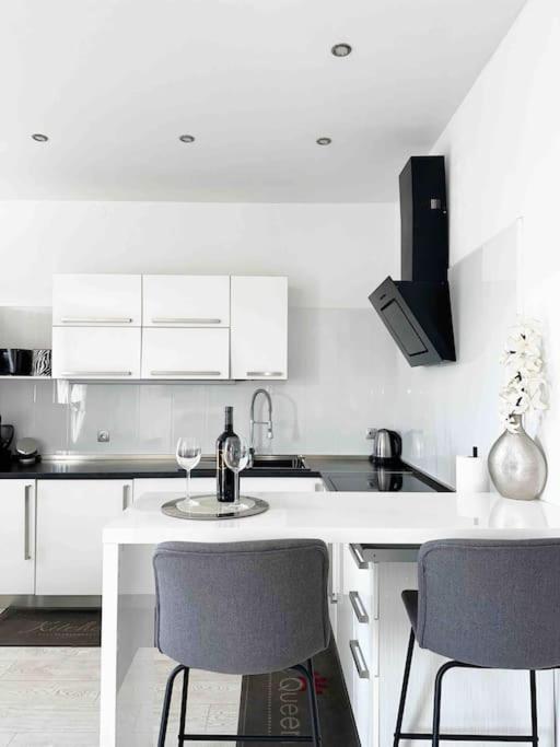 Apartment Modern For 2 In The Center Of The Town